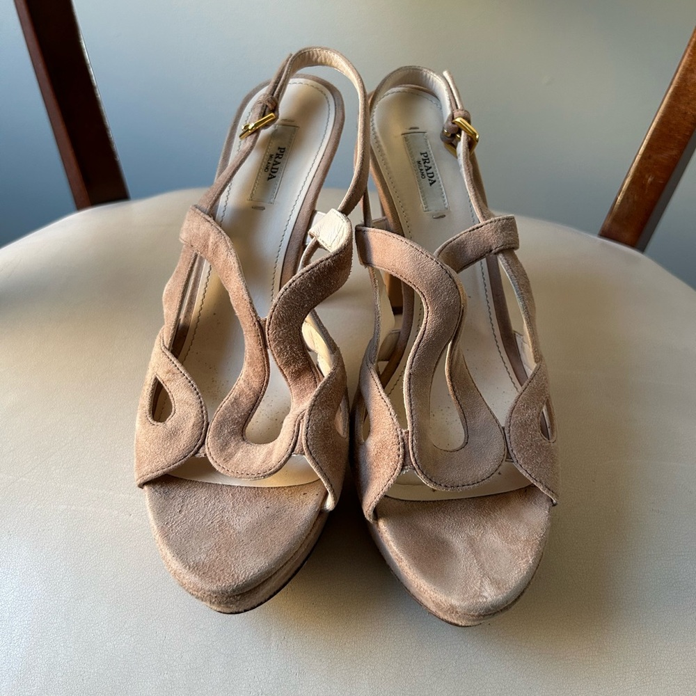 Prada nude/light beige suede platform heels - Picture 3 of 8